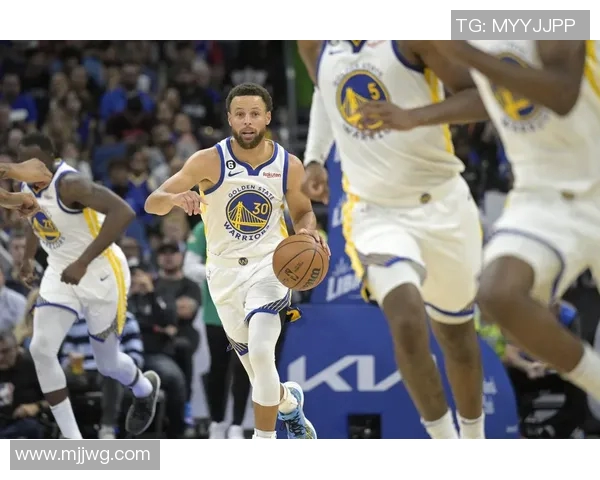 勇士与雄鹿激战正酣NBA直播精彩瞬间回顾与分析