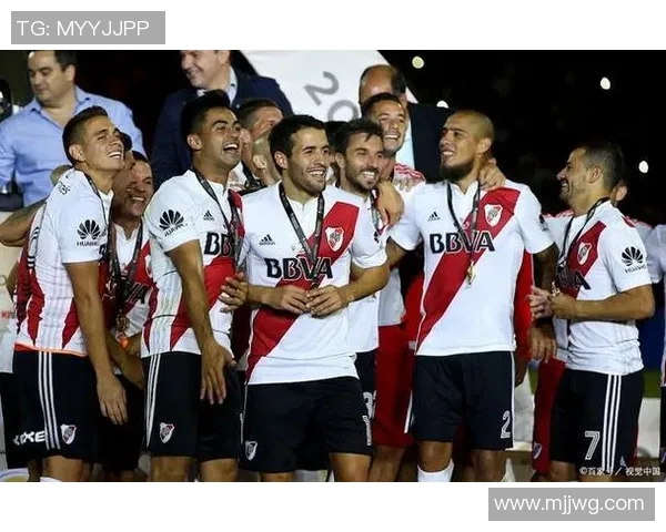 埃因青年与路斯巴达的激烈对决揭示足球战术与团队精神的较量