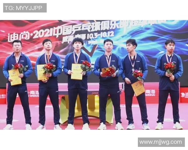 山东鲁能队迎战重庆队全力争胜展现球队实力与斗志