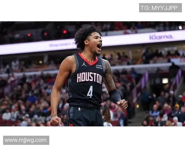 火箭队与马刺队激战正酣图文直播全程回顾与精彩瞬间分析