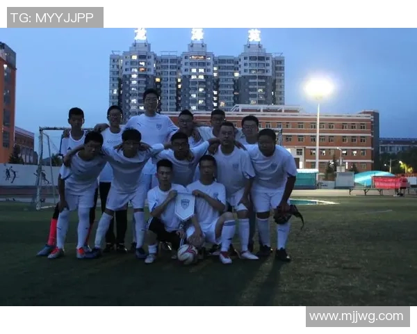 竞技俱乐部与圣菲联合的激烈对决揭示足球战术与团队合作的魅力