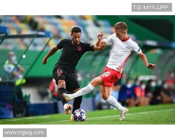 重庆足球队的防反战术解析与实践探索 重庆足球队的防反战术解析与实践探索