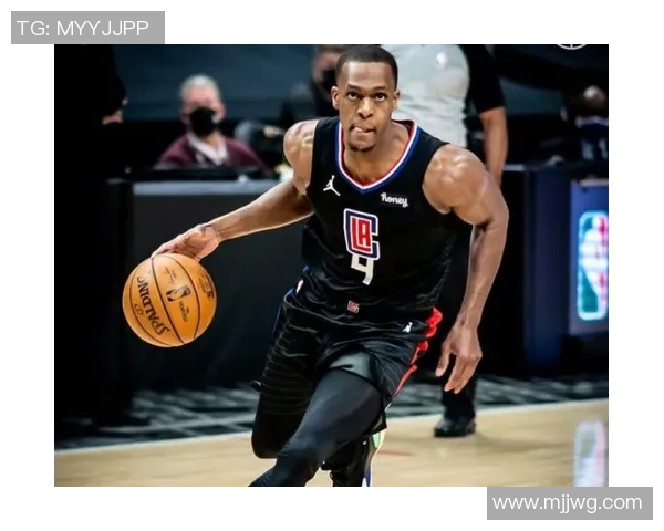 隆多重返湖人对决昔日队友展现老将风采与年轻球员的较量 隆多重返湖人对决昔日队友展现老将风采与年轻球员的较量