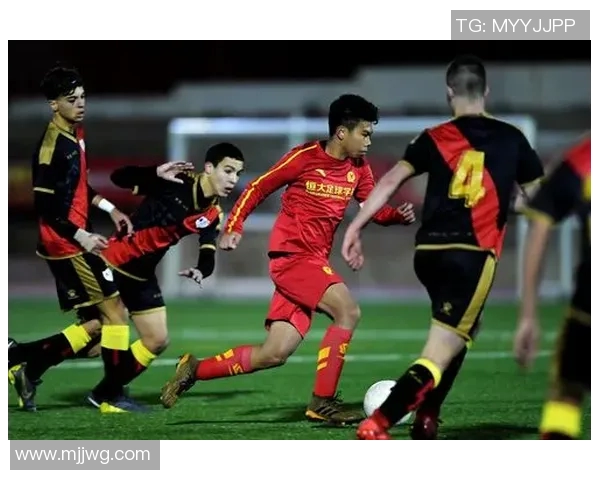 力帆迎战恒大争夺胜利期待精彩对决展现足球魅力与团队精神